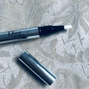 045 Dior SkinFlash Booster Pen